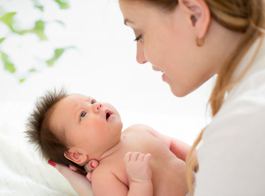 Breast Versus Bottle: How Much Milk Should Baby Take?